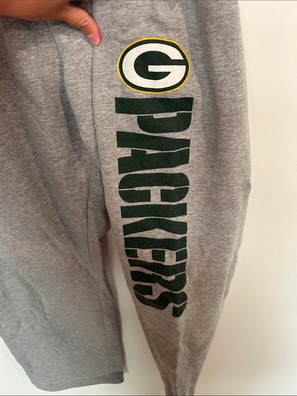 Gray Packers Graphic Sweatpants with Side Logo